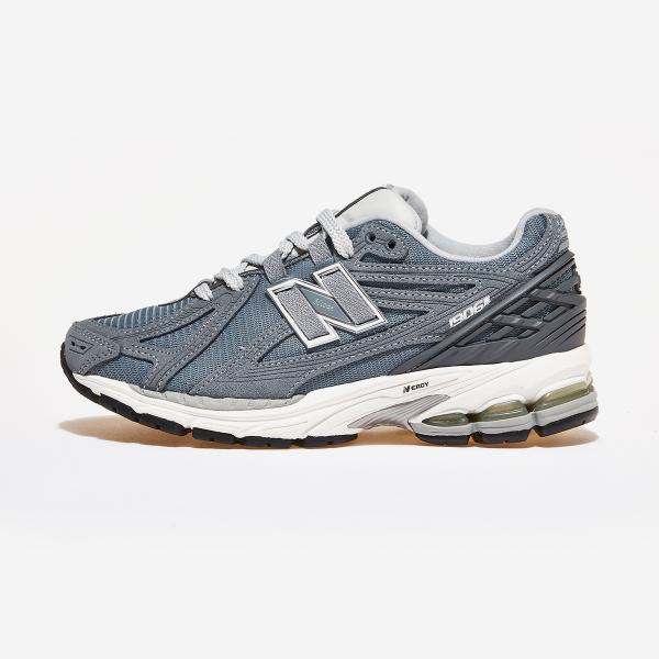 

Кроссовки NewBalance M1906RV Кроссовки