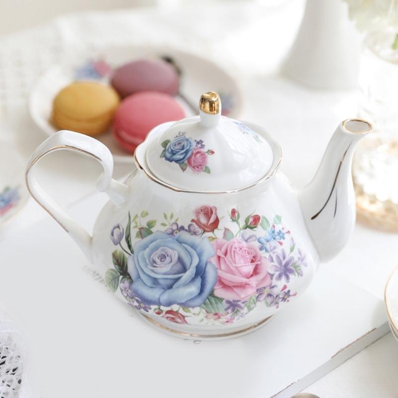 Ergonomic Handle Ceramic Teapot With Floral Pattern And Gold Trim Porcelain Tea Pot Suitable For Gifting
