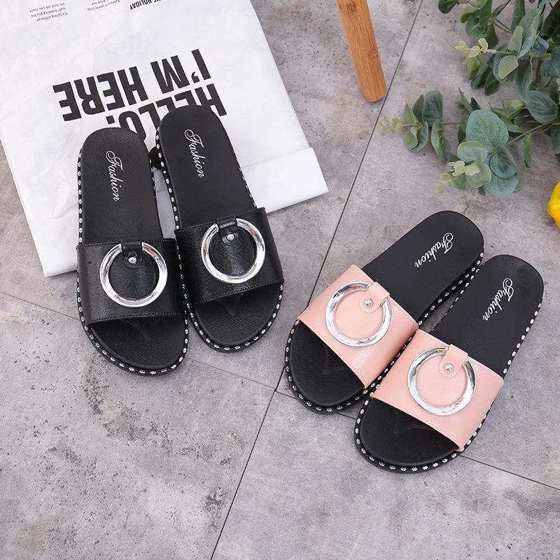 Luxurious Summer Outdoor Sandals Sexy Women Beach Flat Sandal Shoes In Classic Style