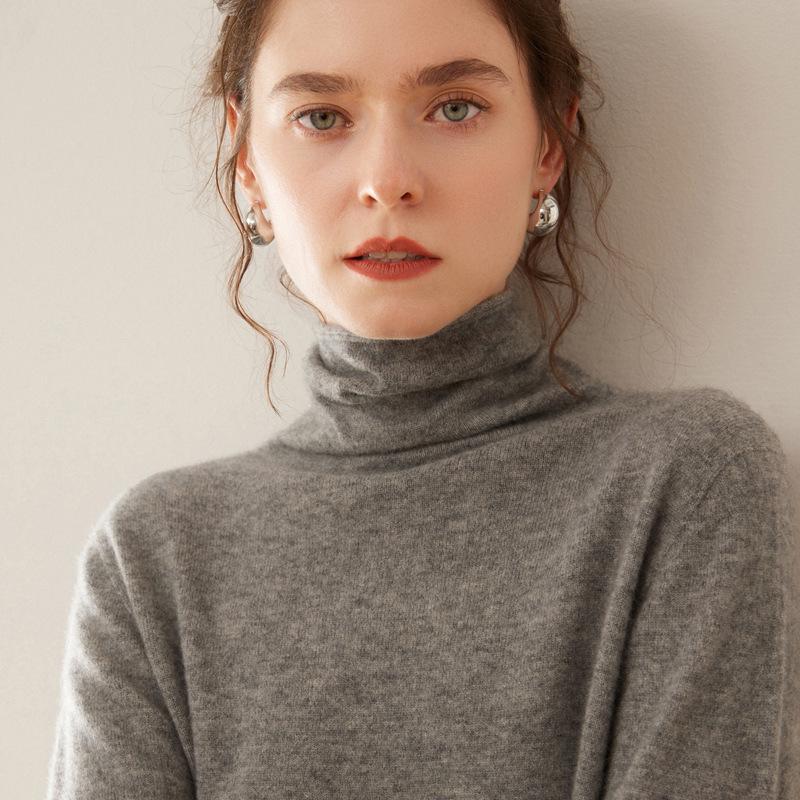 Women's Soft Cashmere Turtleneck Sweater - Stylish and Comfortable Knitwear for Fall and Winter