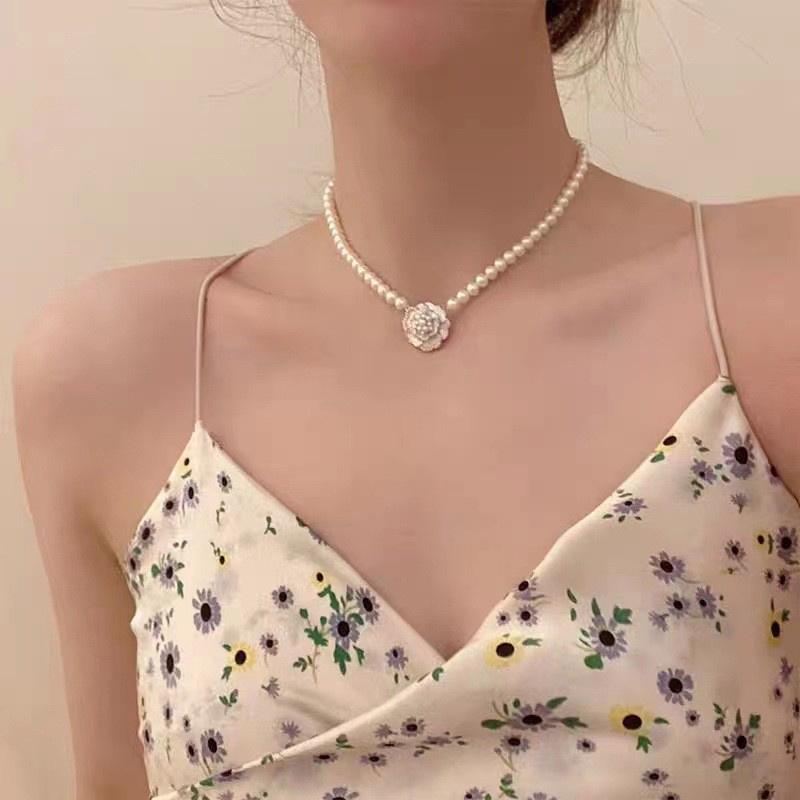 Elegant Camellia Pearl Pendant Necklace For Women Vintage Sweet Flower Clavicle Chain Necklace Party Jewelry Gift