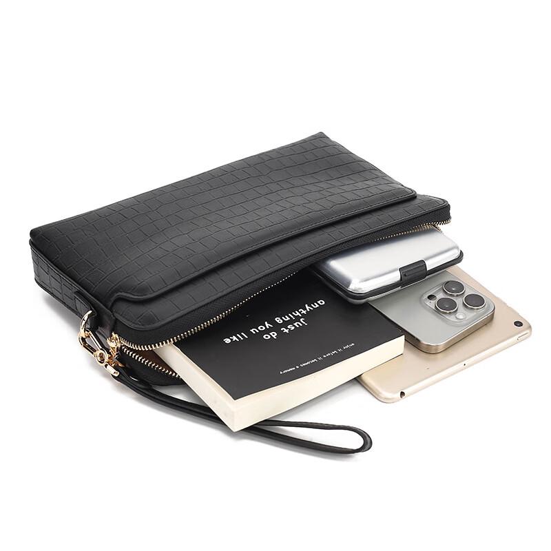 SCHWARZETIENNE Men's Crocodile Pattern Leather Clutch Bag