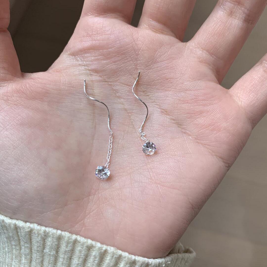 Spring Zirconia Thread Earrings 2025: Trendy, Simple & Elegant Studs for Girls & Students - Perfect for Commuting & Ear Care.