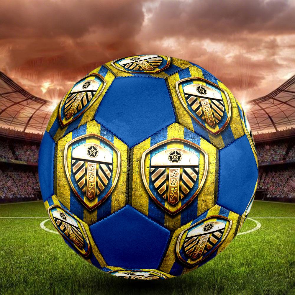 1 pz Pallone da Calcio Leeds United F.C. Misura 5 Pallone da Calcetto Indoor alla Moda Colorato Gioco in Cortile - Ottimo Regalo per Appassionati di Sport HE12