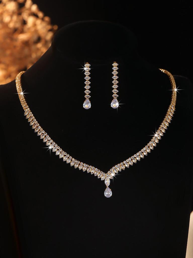 Elegant Crystal Necklace & Earrings Set for Weddings and Banquets