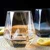 Sechseckige, kreative, bunte Glasbecher im modernen Stil, leichte Luxus-Hotel-Whiskyglasbecher, Home-Party, exquisiter Wasserbecher