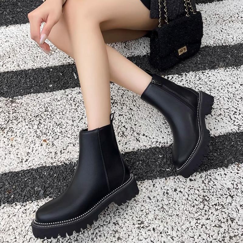British style women's boots for autumn and winter 2025, new side zipper leather short boots, black versatile thick sole