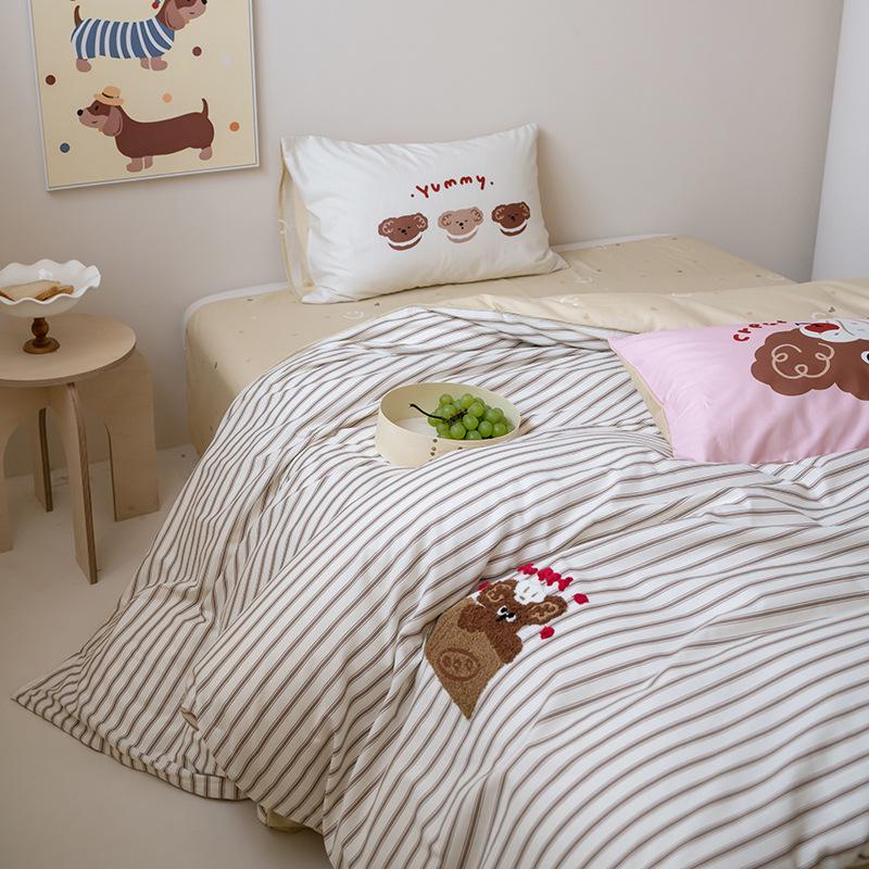 

American Style Brown Puppy Chenille Embroidery All-Cotton 4-Piece Bedding Set for Dorm/Apartment (1.5m/1.8m) 1.2m Sheet Set | 150x200cm Duvet