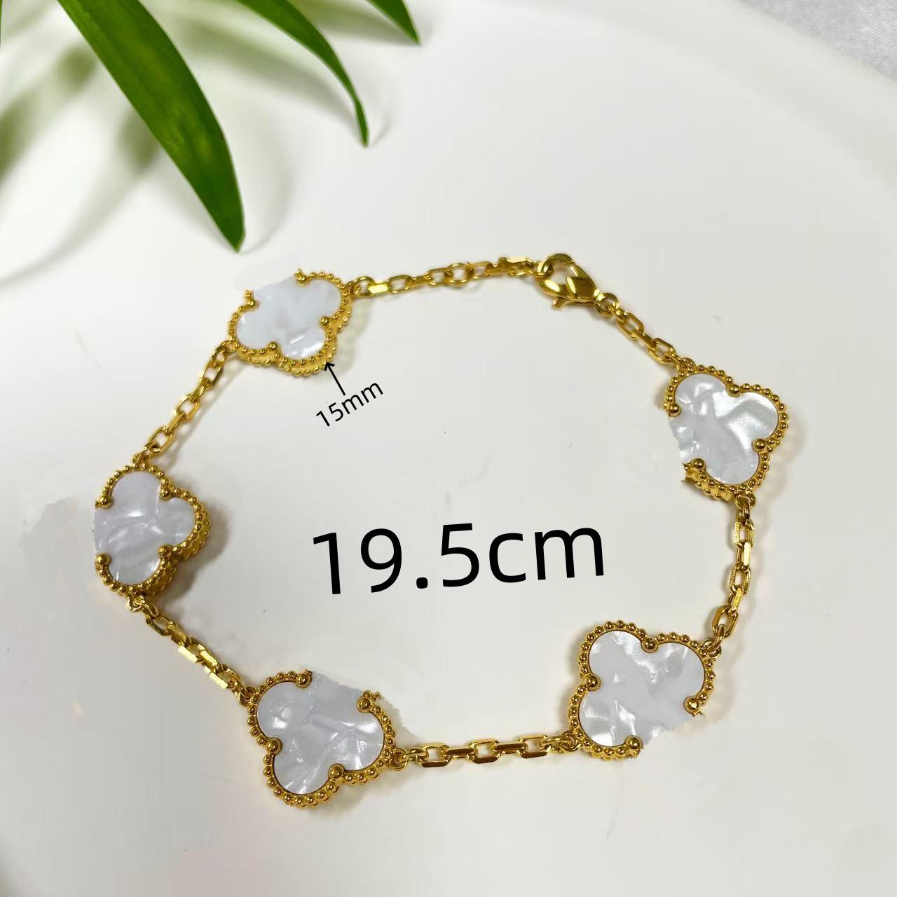 

Four-Leaf Clover 18K Gold Double-Sided Bracelet - Versatile and Elegant Design 18K Gold