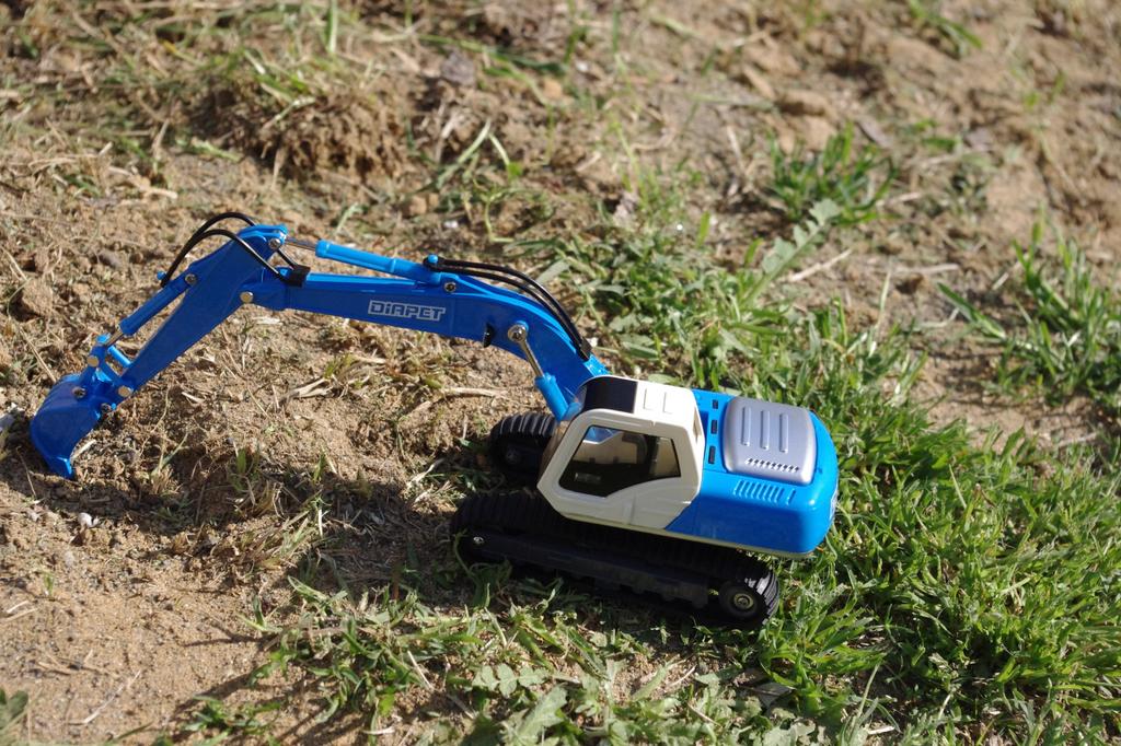Diapet DK-6113 1/52 scale power shovel