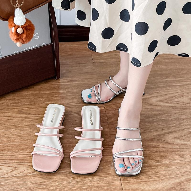 2025 one-word slippers women's new Korean version of two-heeled thin straps in summer with 100 wear cool and fairy wind cool slippers