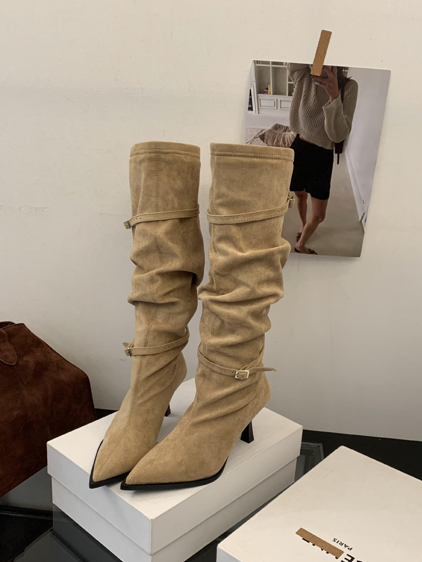 

High-heeled boots women s 2025 autumn and winter new pointed-toed high-heeled European and American suede buckle high-heeled knight stacked boots 39 абрикосовый