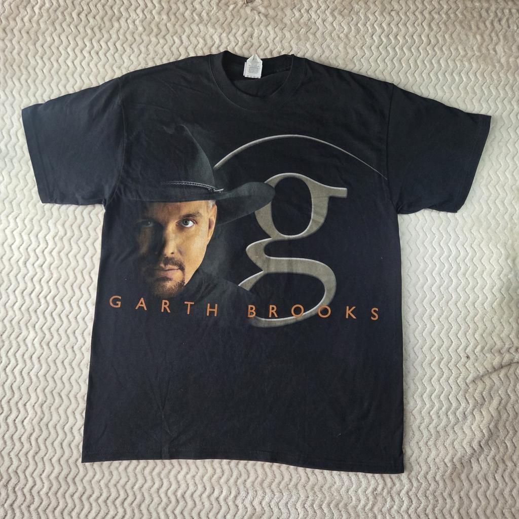 garth brooks shirt size large Unisex T-Shirt