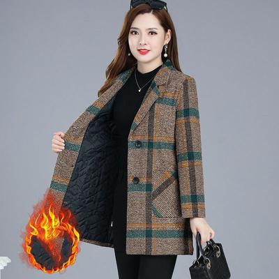 Spring and Autumn Mom's Temperament In The Long Top 40-year-old Middle-aged Women's  Plaid Trench Coat Plus Size