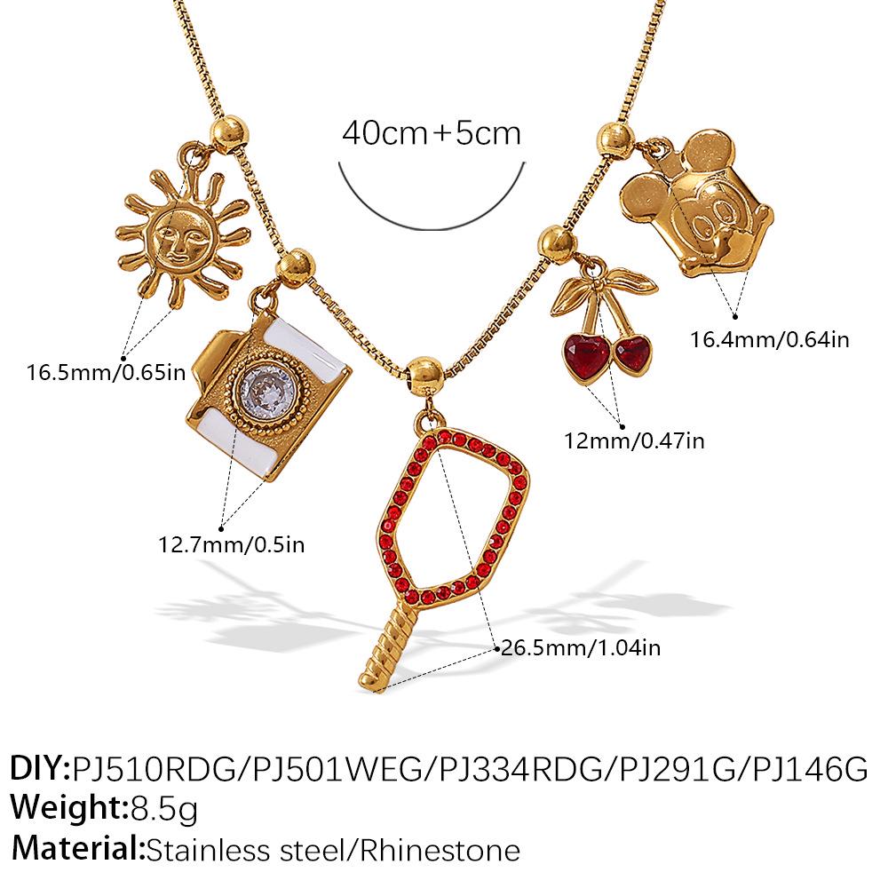 Heart-Shaped Christmas Tree Pendant Necklace, 18K Gold-Plated Stainless Steel, Light Luxury Fashion Jewelry for Women