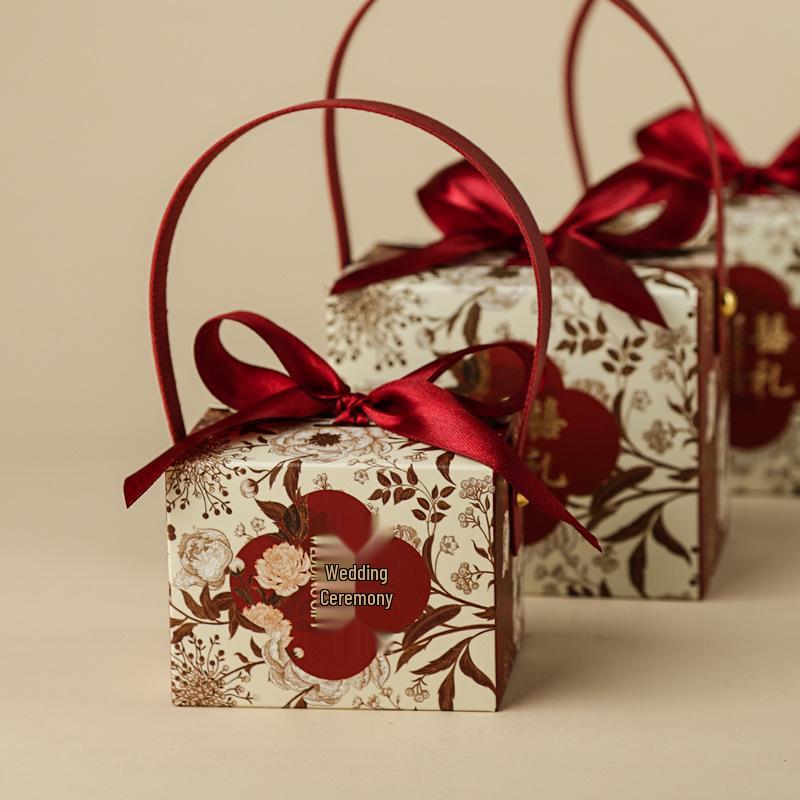 Elegant Chinese Wedding Favor Candy Box