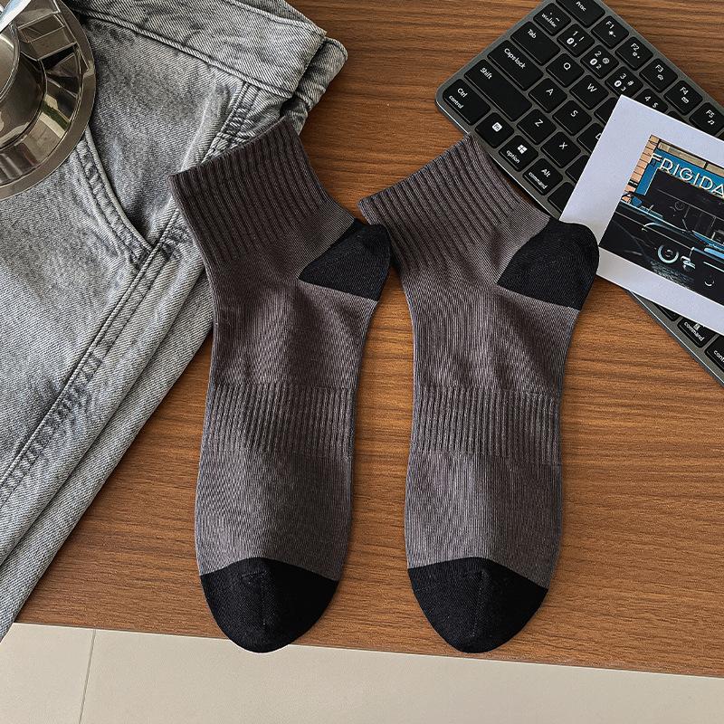 Men's Summer Striped Deodorizing Sweat Absorbing Boneless Sports Socks