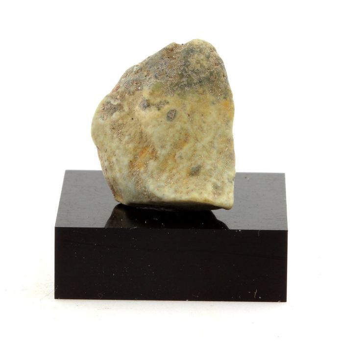 Epidote 37.11 carats