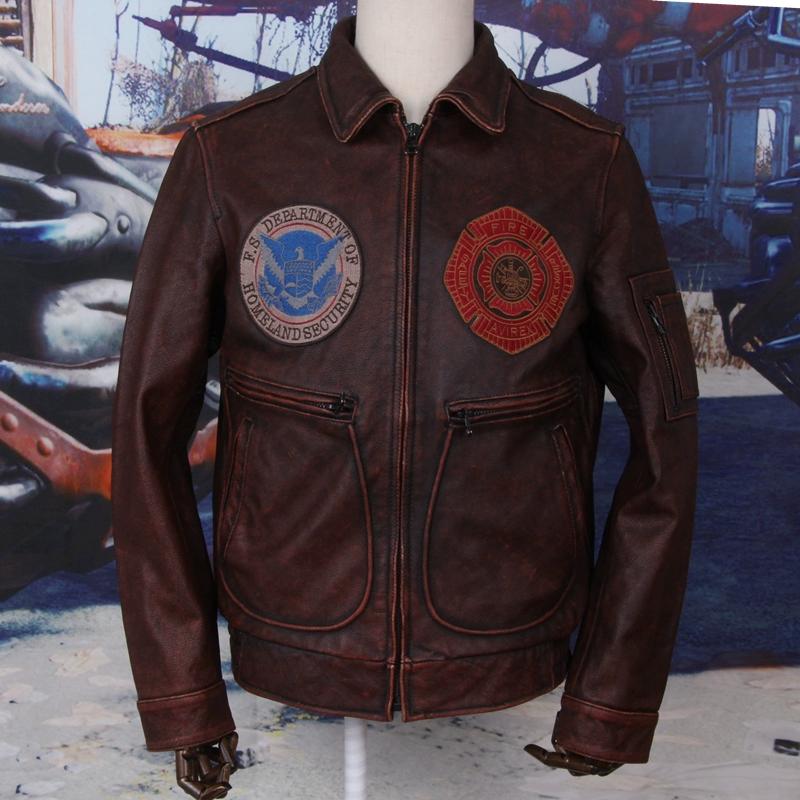 

Китайский размер Мужская кожаная куртка Винтаж фрезерованные камни красно-коричневого цвета Мягкий летный костюм бомбардировщика вышитые нашивки 5XL тёмно-рыжий