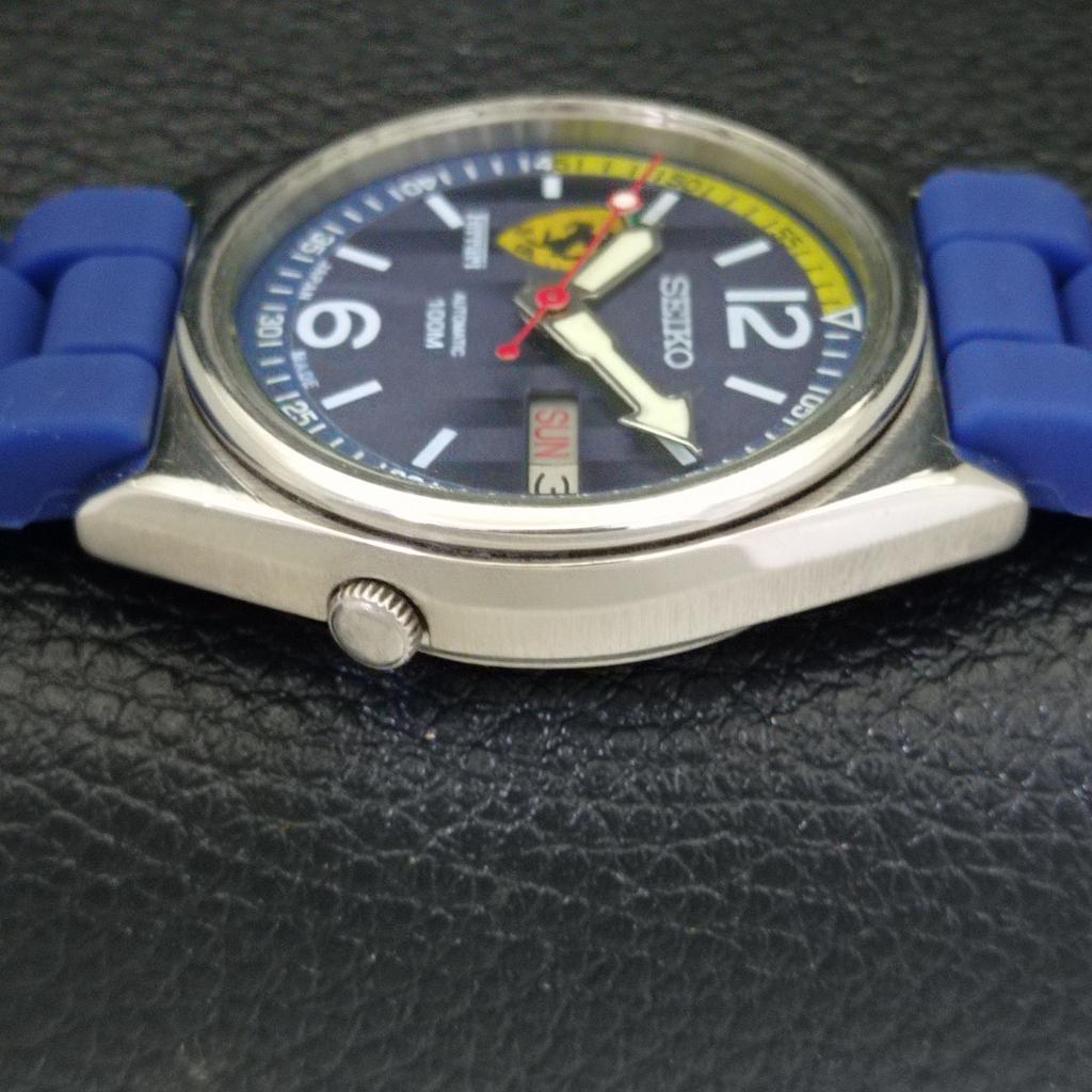 SEIKO VINTAGE AUTOMATIC 7009A JAPAN MENS FERRARI DIAL WATCH a700519-5