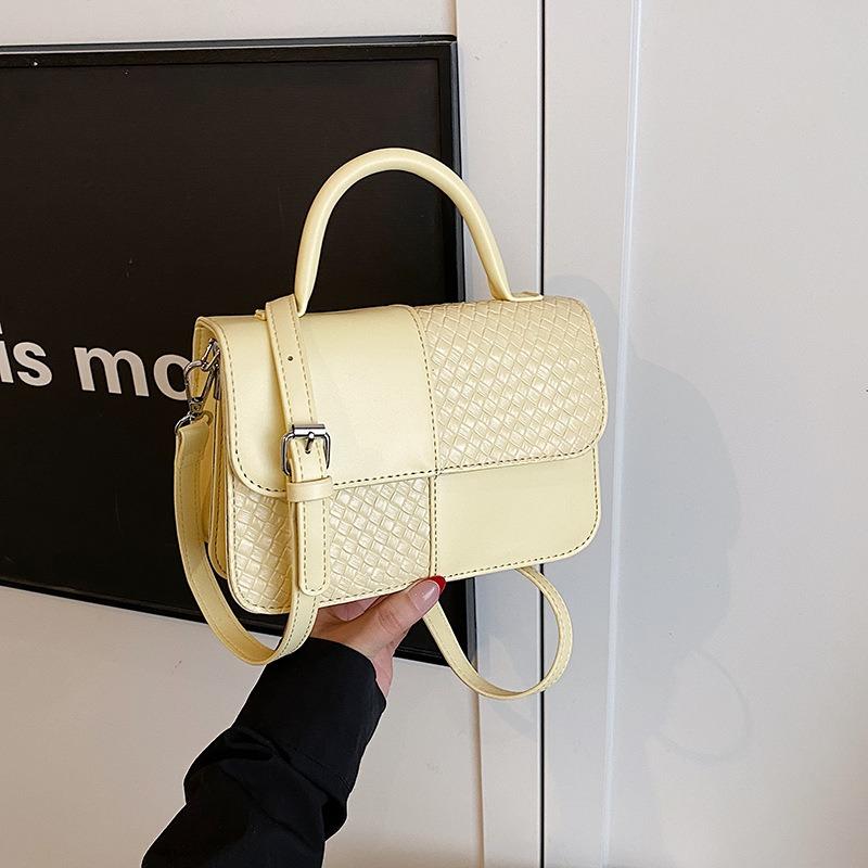 Handheld Small Bag Women's New Fashion Versatile Commuter Shoulder Messenger Bag Small Square Bag