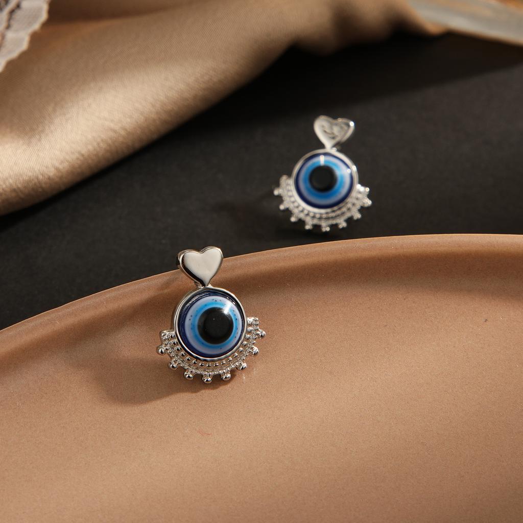 Customized Professional Design, Stainless Steel 18K Electroplating Real Gold, European and American Love Design, Eye Studs, Earrings, Women