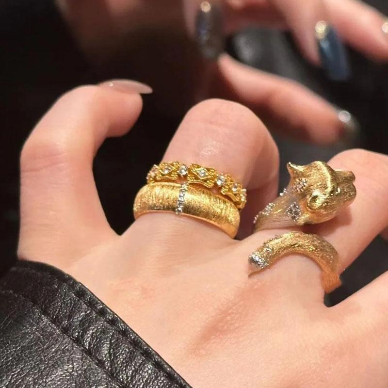 Classic Light Luxury Retro Rings For Women Wire Drawing Crafts Style Wide And Narrow Version Couple Ring Banquet Jewelry