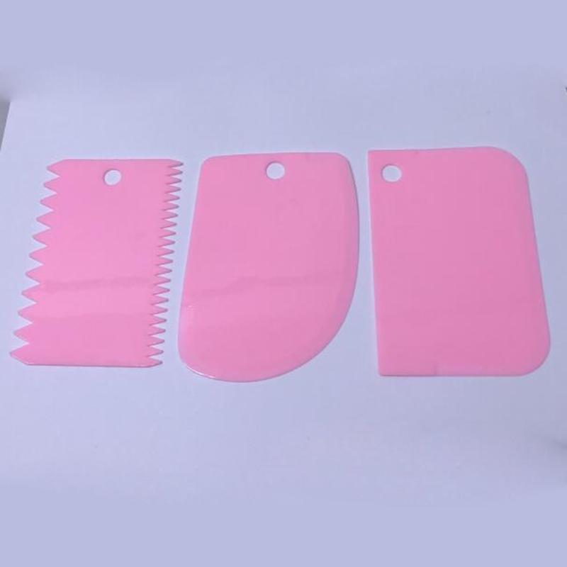 3Pcs Cream Scraper Suit DIY Kitchen Straight Arc Tooth Shape Cream Bread Cutter Plastic Cake Pasty Scraper Baking Fondant Tools