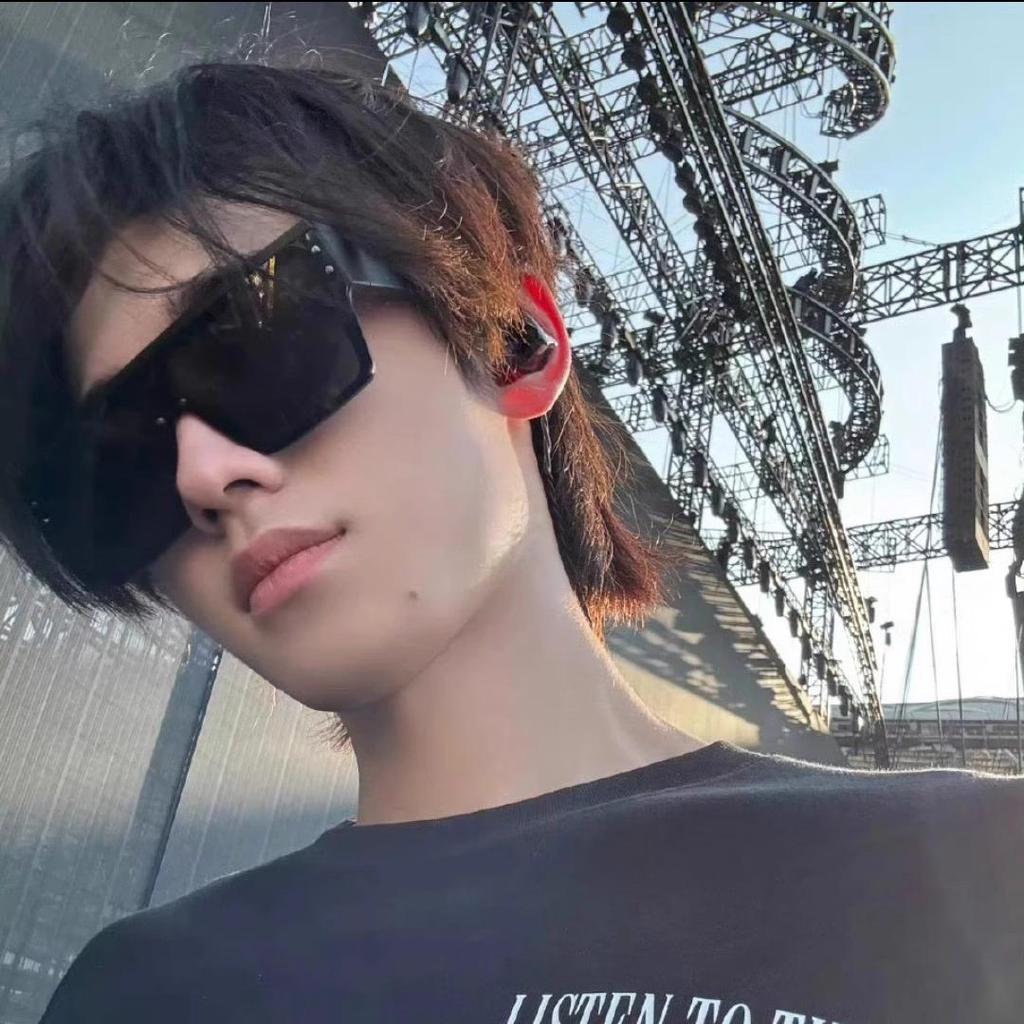 Men’s Rascally Cool Black Frame Sunglasses 2025 - Large One-Piece, European & American Style, UV Protection, High-End Cycling Gear