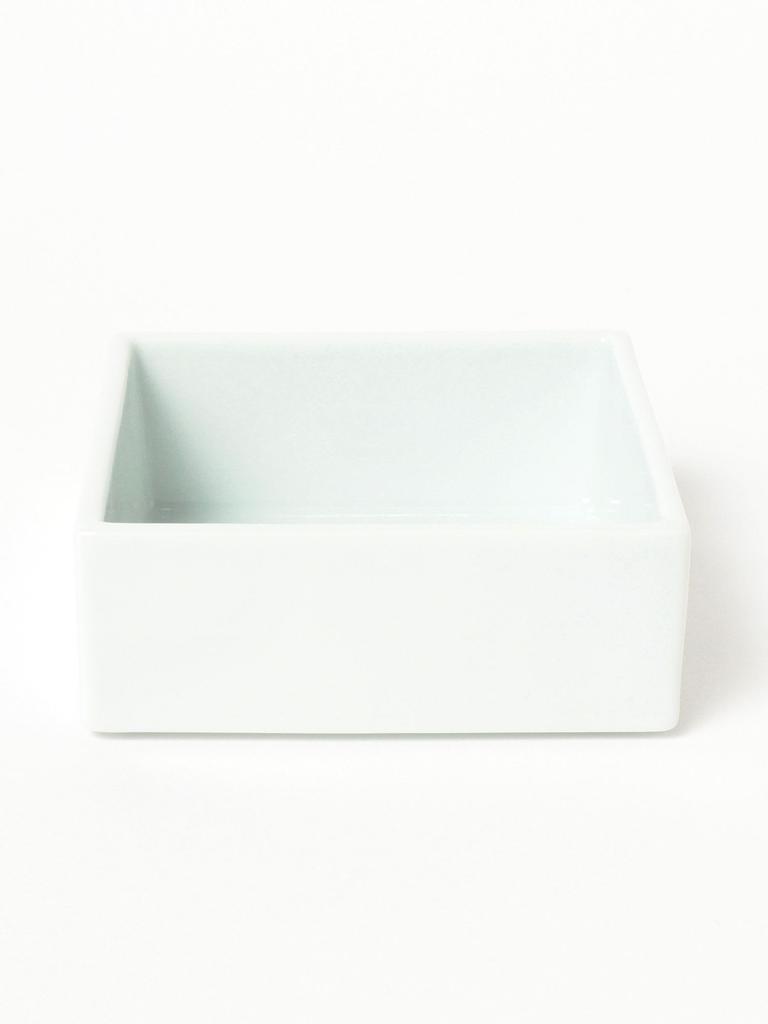 Beams Japan Kitchen Supplies [Special Order] Horie Touki Hasami Ware Two-Tiered Lunch Box, Medium, White