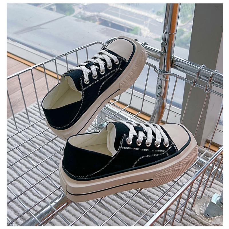 Chaussures Blanches Petites à Bout Carré Été Semelle Épaisse Chaussures de Planche Décontractées Respirantes Plates pour Femmes