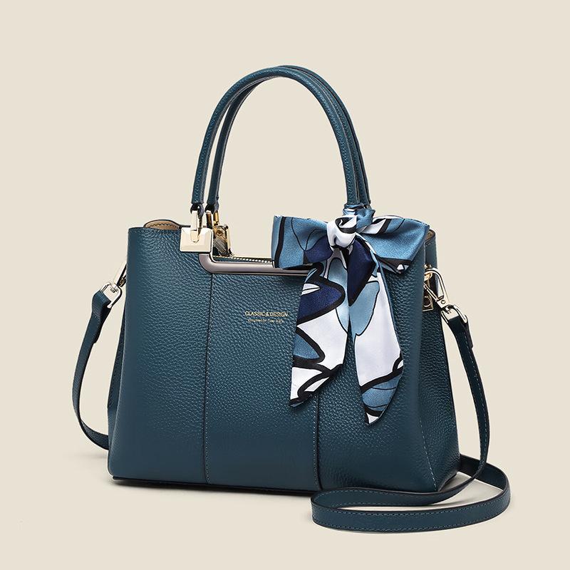 First Layer Cowhide Bag Large Capacity Portable Mother Bag Light Luxury Messenger Bag Casual Commuter Shoulder Bag