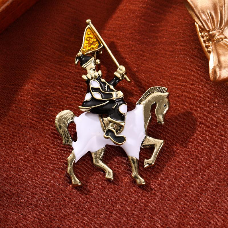

Personalized Knight Horse Brooches For Women Clothing Coat Accessries Gifts