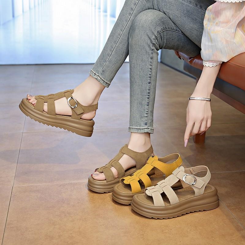 Fashion 2025 Woman New Popular Buckle Design Shoes Trend Casual Platform Sandal Non-slip Outdoor Sandals Unique Fashion Sandal