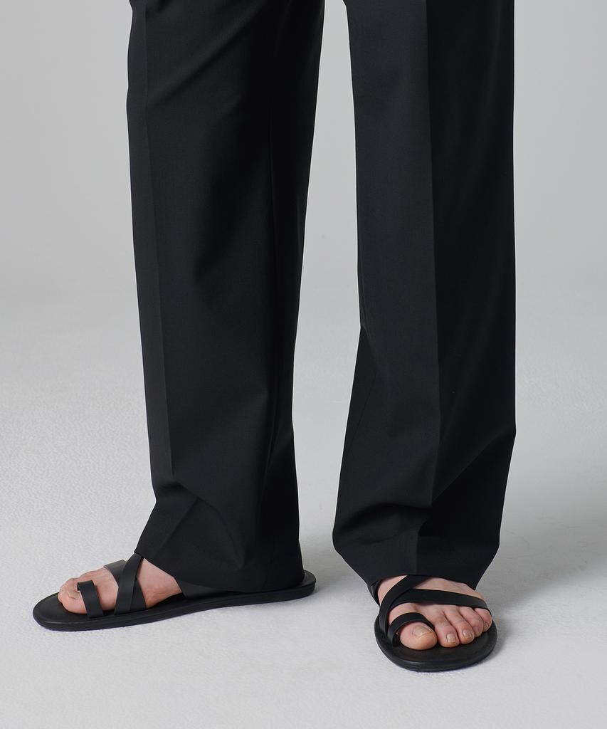 MUSINSA STANDARD Summer Wool Two-Tuck Wide Hidden Elastic Waist Slacks [Black]