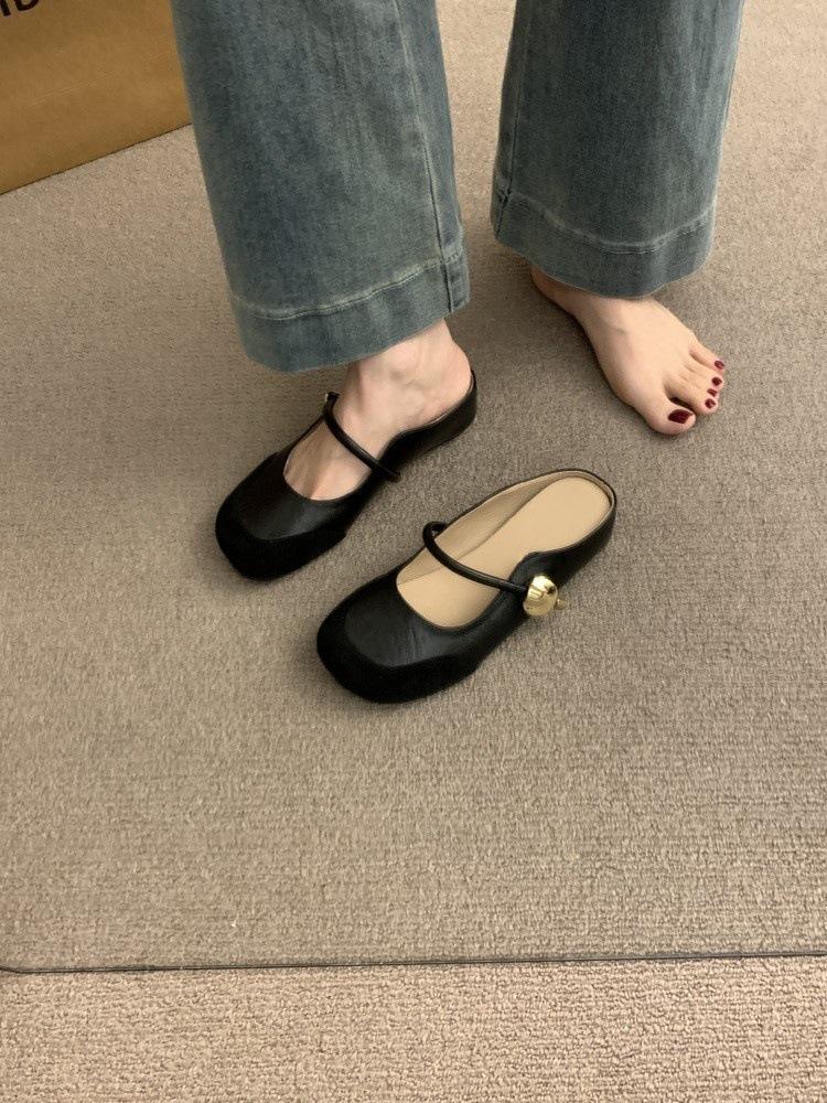 

Inner height increase Mary Jane bag head half slippers women s summer wear 2025 new French round head light mouth versatile sandals 35