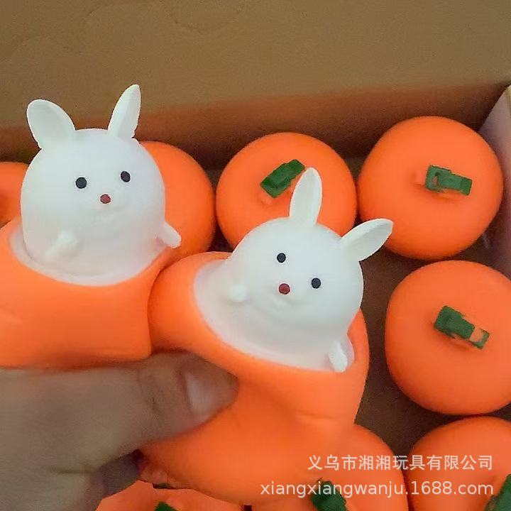 Carrot Rabbit Squeeze Toy - Small Animal Decompression Cup