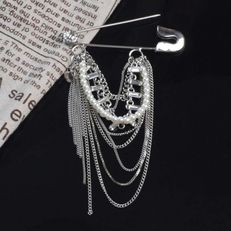 Vintage Tassel Pearl Brooches Exquisite Suit Coat Clothing Accessories Elegant Pins For Women Versatile Simple Corsage Gifts