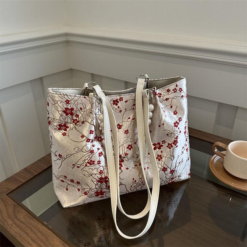 Large Capacity Bag Women's Fashionable Embroidered Canvas Shoulder Bag Casual Versatile Commuting Tote Bag