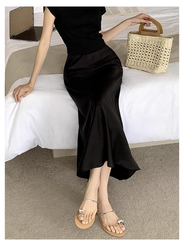 Damska spódnica satynowa z wysokim stanem typu rybka - Wiosna 2024