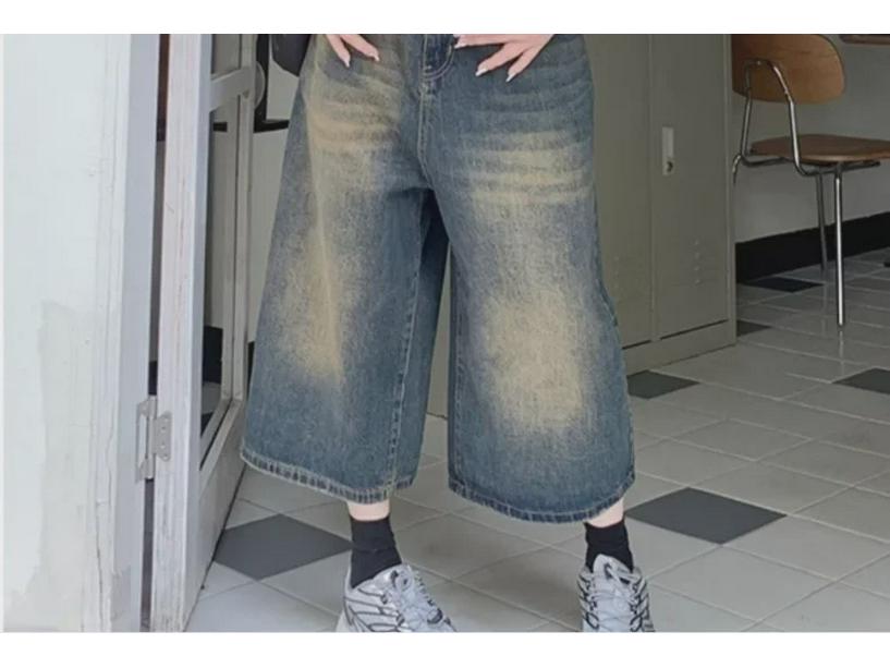 Unisex Retro Distressed Wide-Leg Denim Shorts - Washed, Loose, and Versatile Cropped Pants