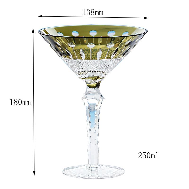 Stile Antico multi colore e cristallo di vetro tagliato a mano bicchieri da vino hock con stelo e base tagliati Decorazione Tavolo Bar di Casa