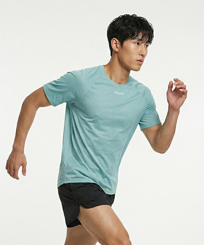 DEUXFISHING Training Short Sleeve Winter Sky Blue