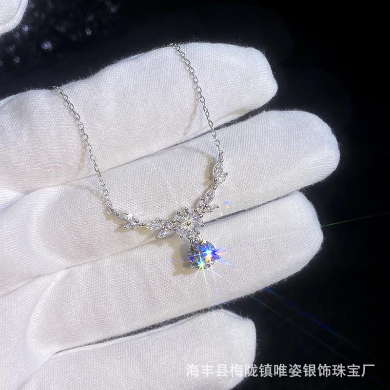 Moissanite Necklace Women Wheat Design Dainty Clavicle Chain Luxury Versatile Jewelry Gift