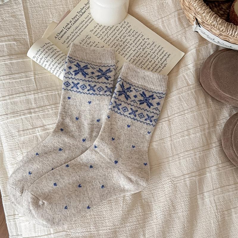 Wind Wool Socks Mid-Leg Socks Thickened And Warm Small Love Long Socks