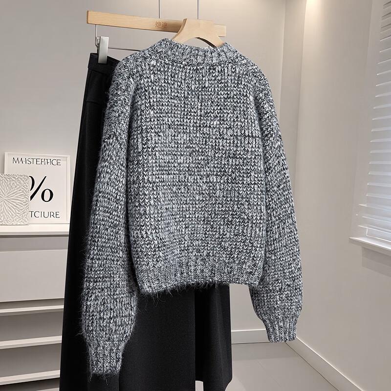 Women's Round Neck Knit Cardigan