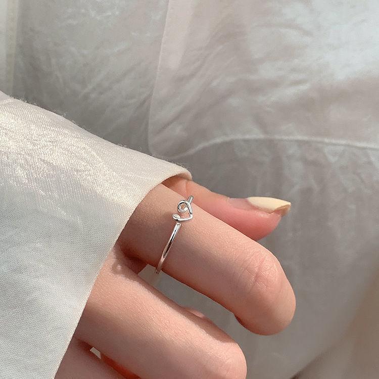 Hollow Heart Adjustable Ring: Niche Design for Women