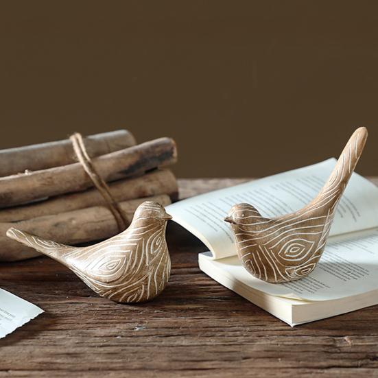 Natural Style Bird Table Decor Resin Ornaments, Retro Wood Color Figurine, Handmade Carved Artistic Sculptures Decorative Statue for Country Farmhouse
