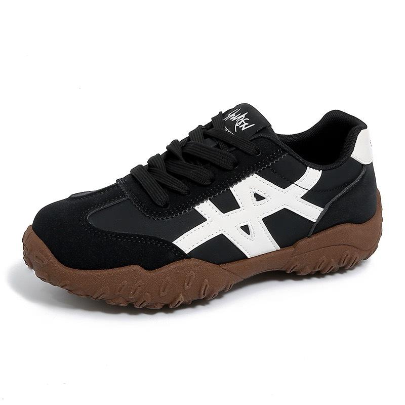 Super soft popular soft sole German training shoes women's new leather surface thick sole versatile casual light sports board shoes women's shoes