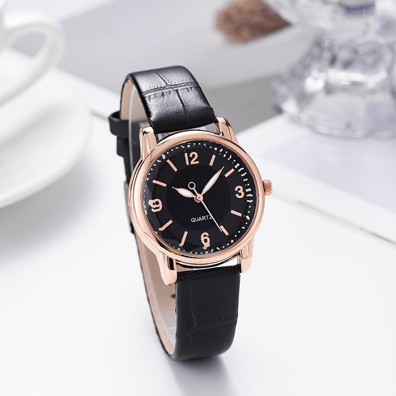 Women's Crocodile Pattern Leather Quartz Watch with Inner Shadow Numerals